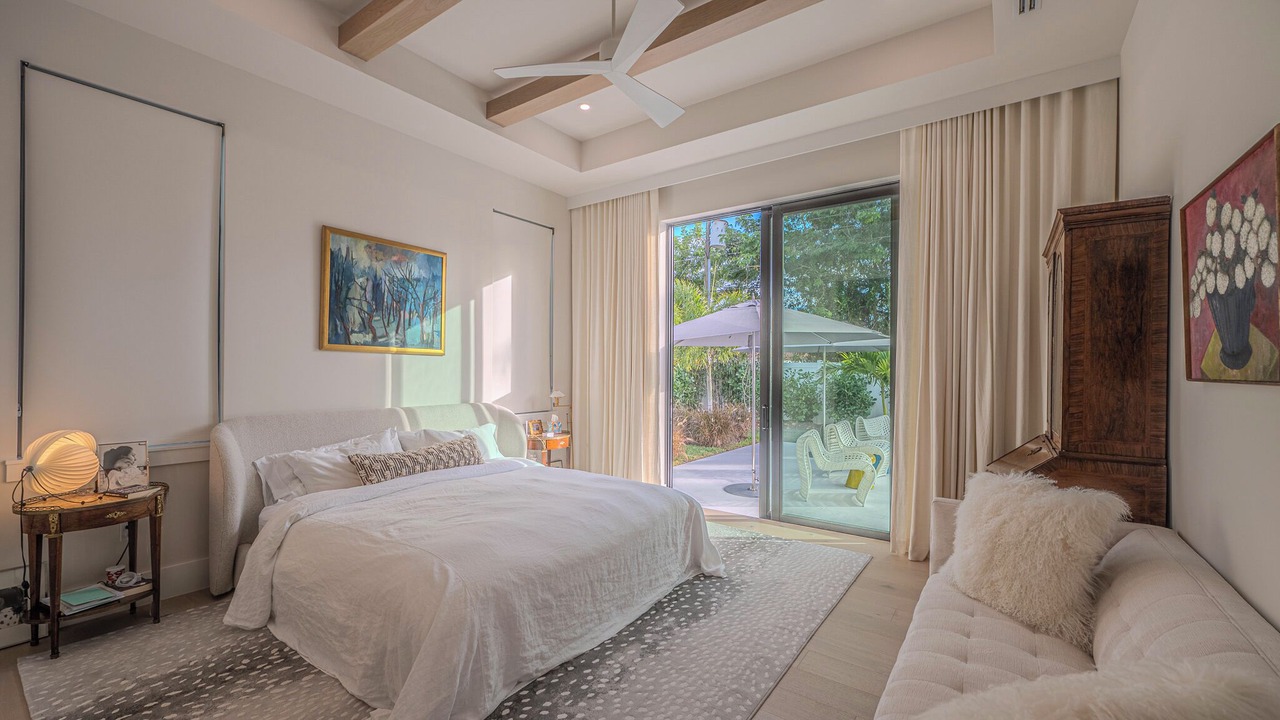 Photo of Bedroom in Naples Park