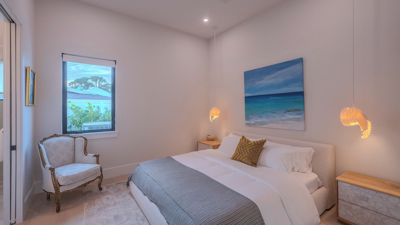 Photo of Bedroom in Naples Park