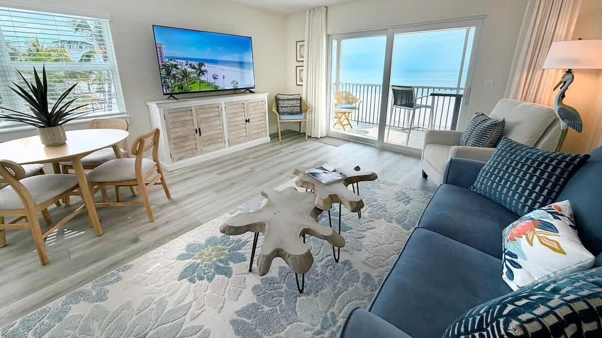 Photo of Livingroom in Fort Myers Beach