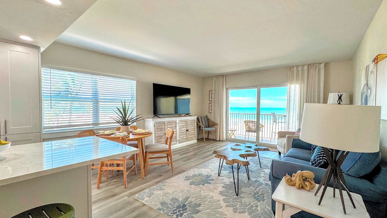 Photo of Livingroom in Fort Myers Beach