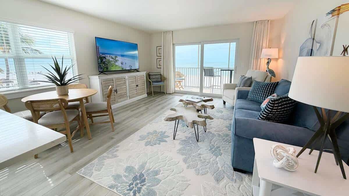 Photo of Livingroom in Fort Myers Beach