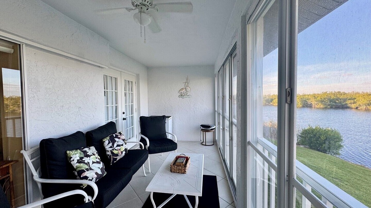 Photo of Patio Balcony in Hammock Bay