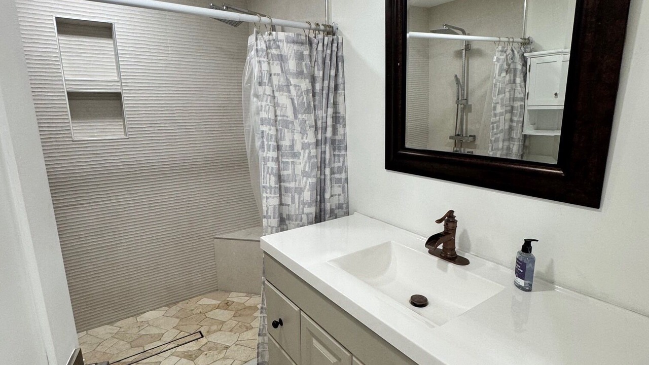 Photo of Bathroom in West Little Havana