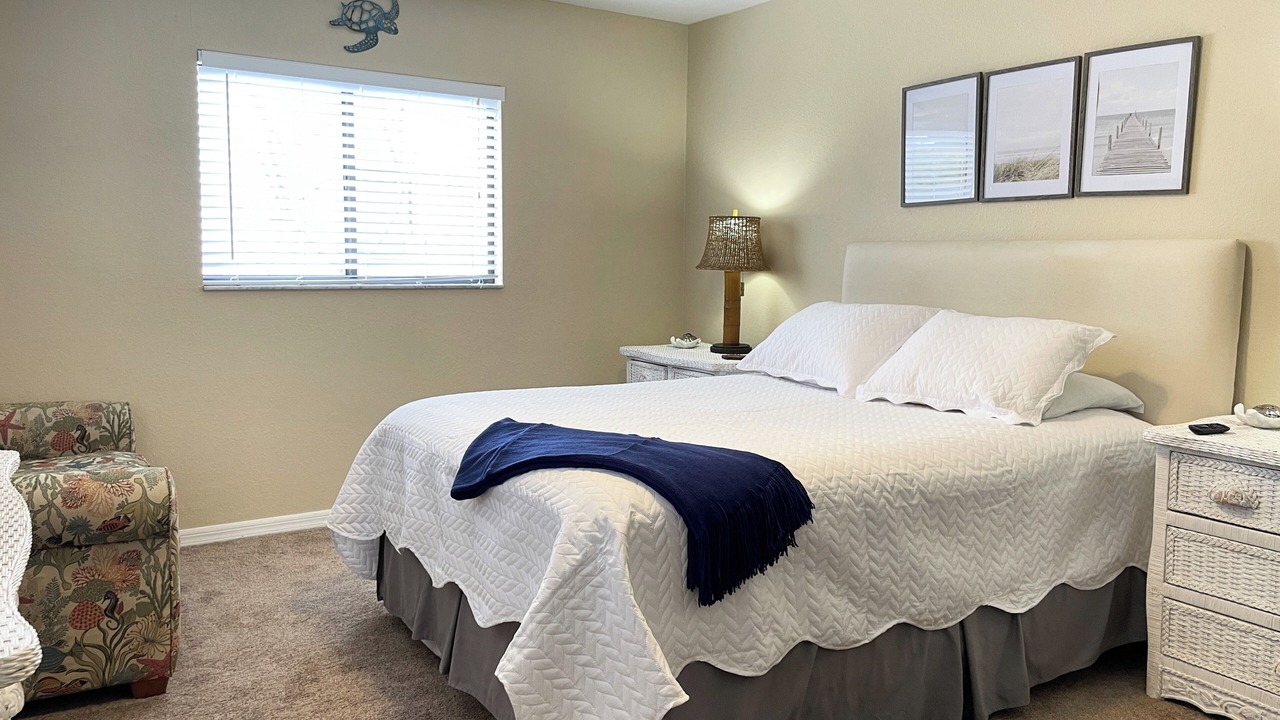 Photo of Bedroom in Pine Manor