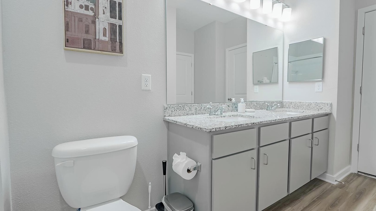 Photo of Bathroom in Interchange Square