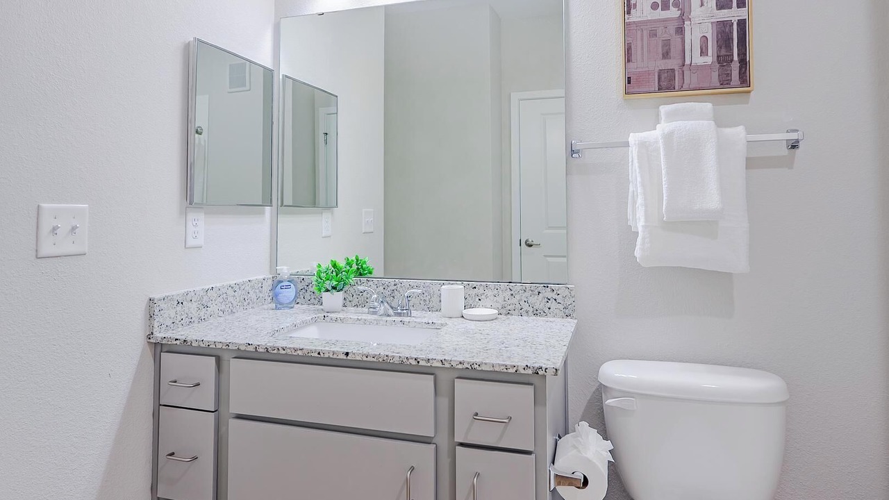 Photo of Bathroom in Interchange Square