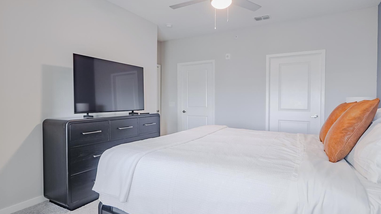Photo of Bedroom in Interchange Square