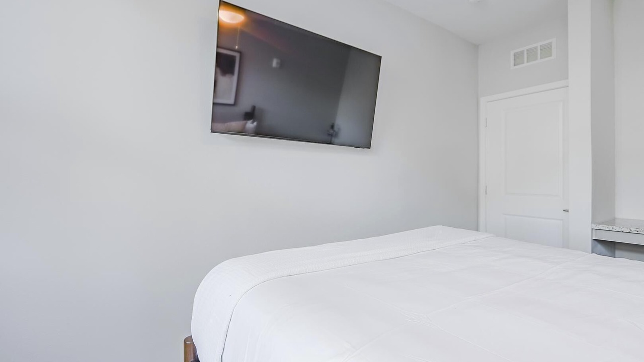Photo of Bedroom in Interchange Square