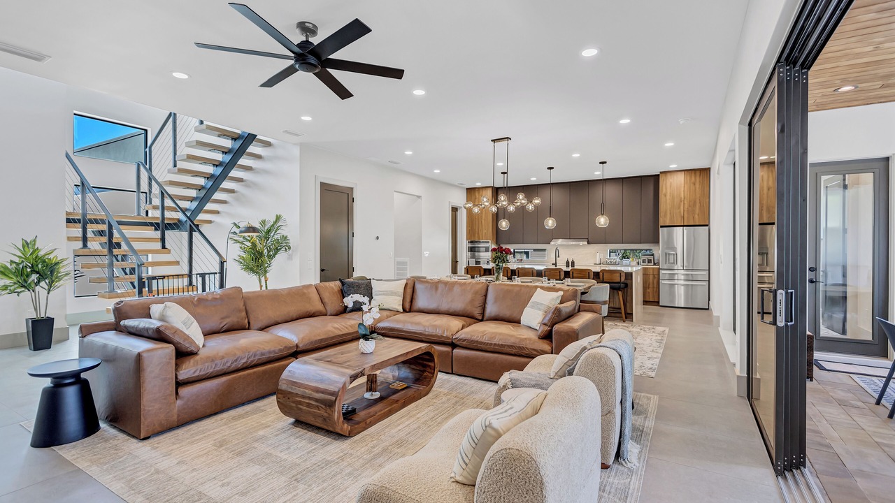 Photo of Livingroom in Downtown
