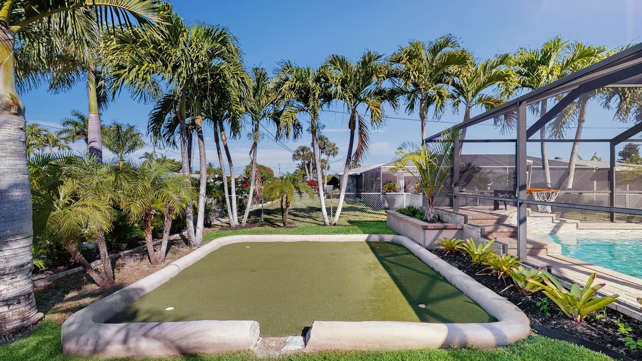 Photo of Outdoor in Lochmoor Waterway Estates