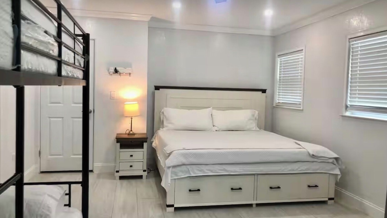 Photo of Bedroom in Shore Acres