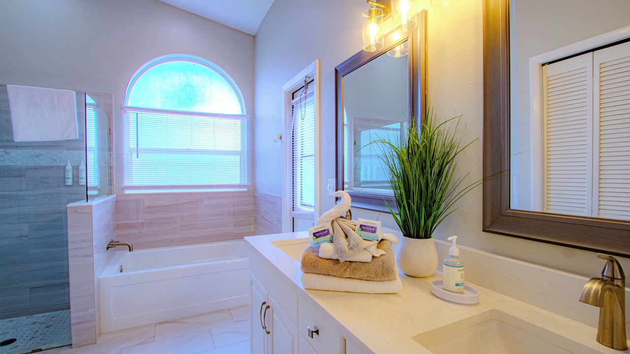Photo of Bathroom in Lindfields