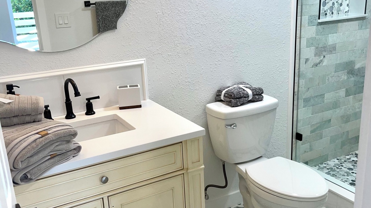 Photo of Bathroom in Twin Lakes