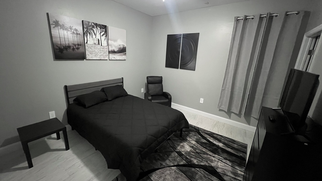 Photo of Bedroom in Fort Myers Shores