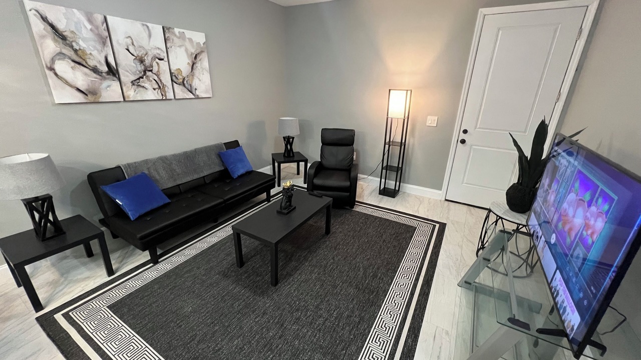 Photo of Livingroom in Fort Myers Shores