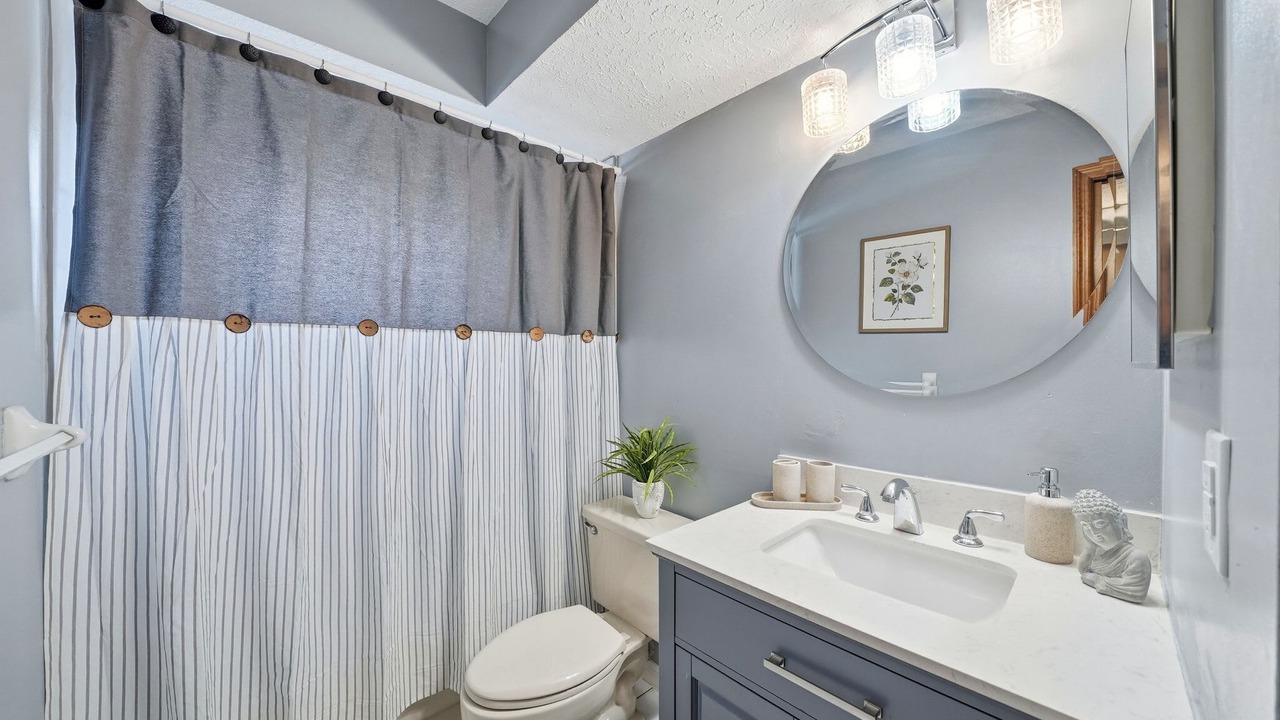 Photo of Bathroom in Valrico