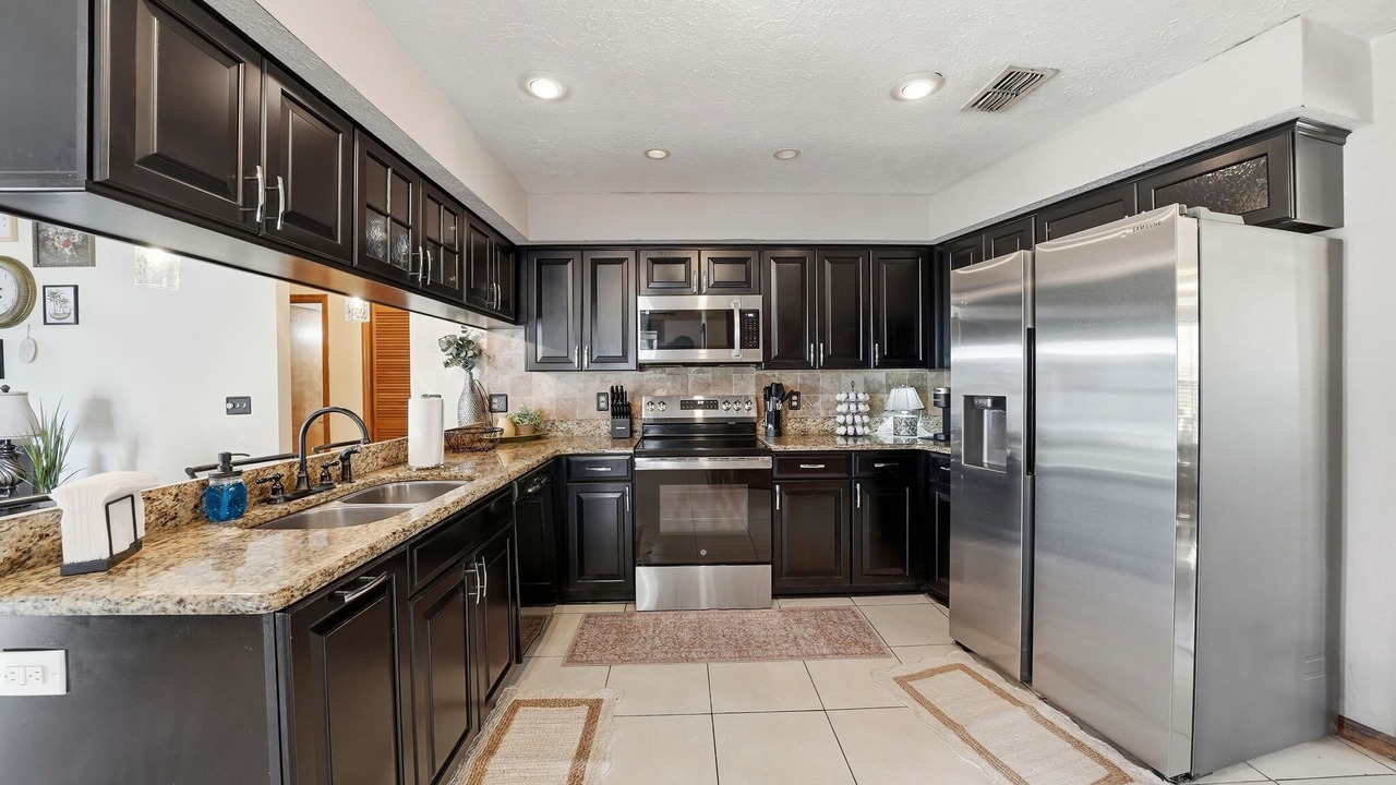 Photo of Kitchen in Valrico