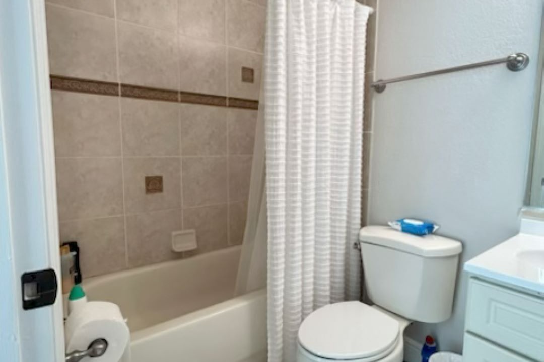Photo of Bathroom in Biggar