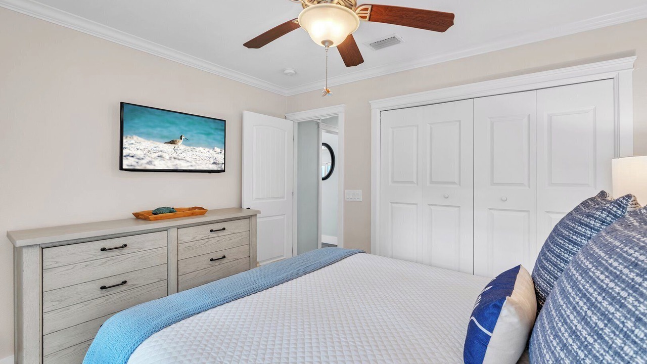Photo of Bedroom in Holmes Beach