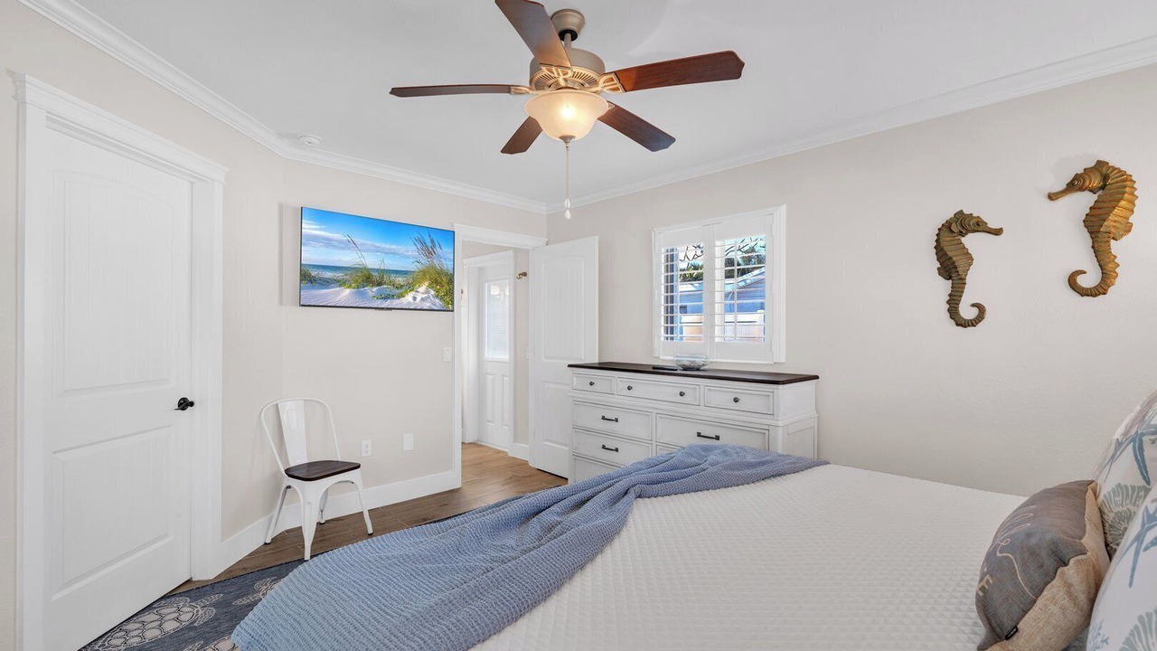 Photo of Bedroom in Holmes Beach