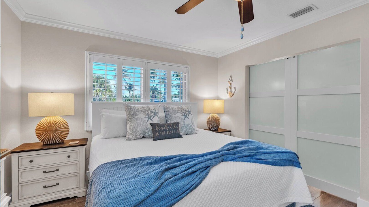 Photo of Bedroom in Holmes Beach