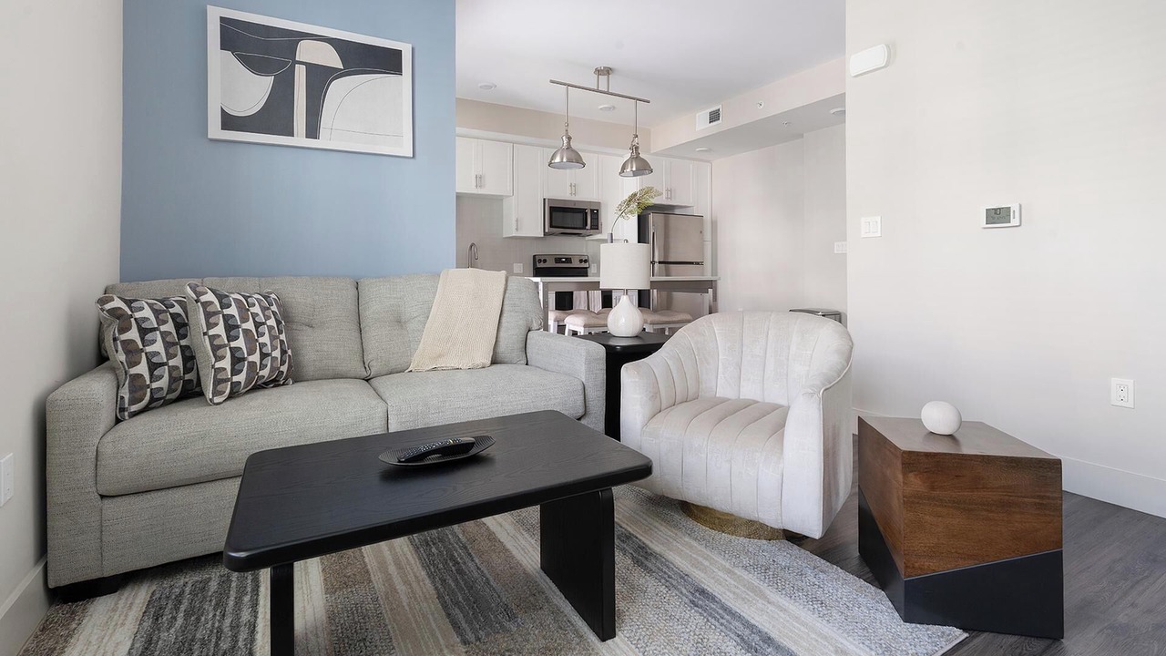 Photo of Livingroom in West 1st Street