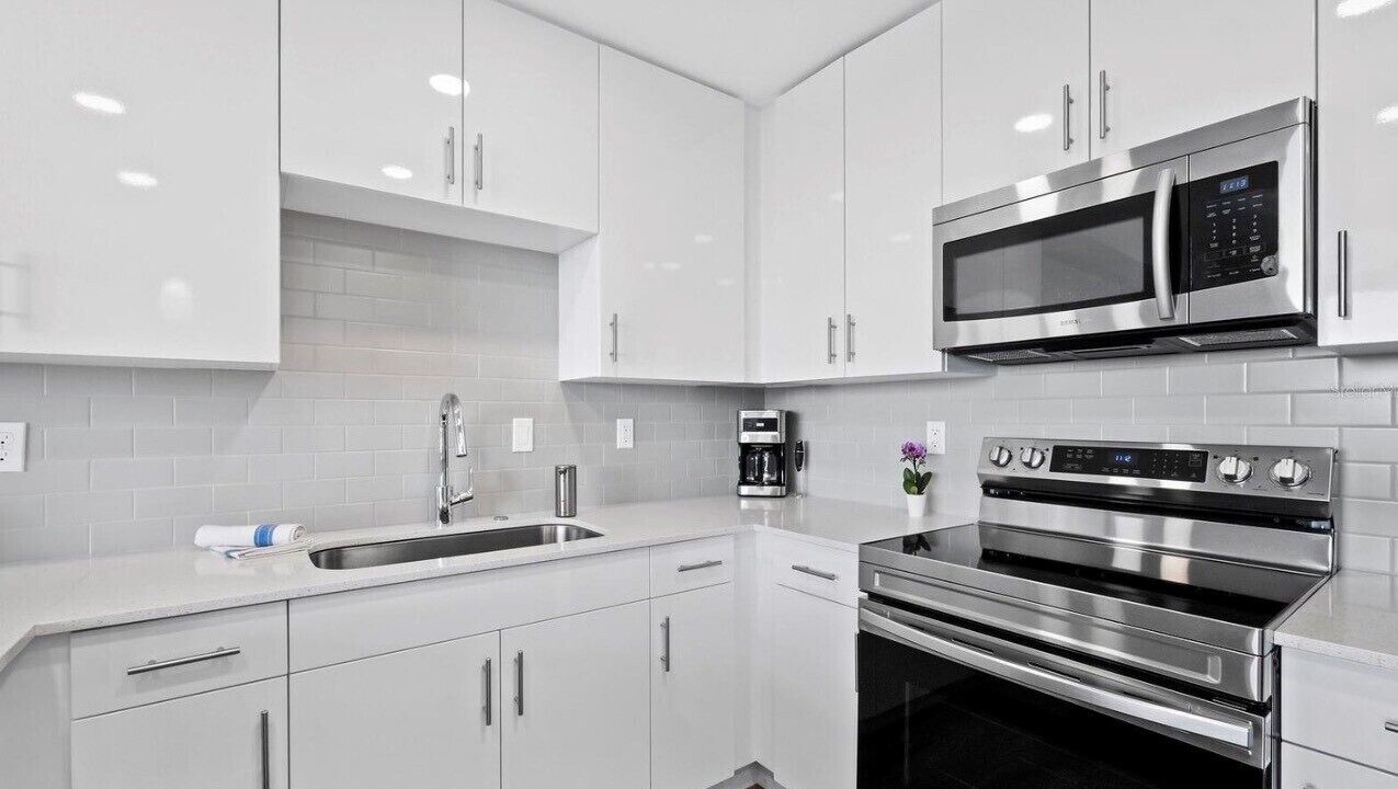 Photo of Kitchen in Central Sarasota