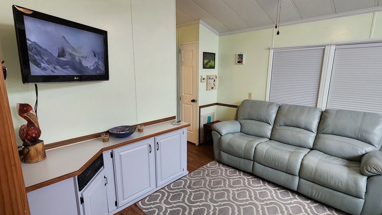 Photo of Livingroom in Riverview
