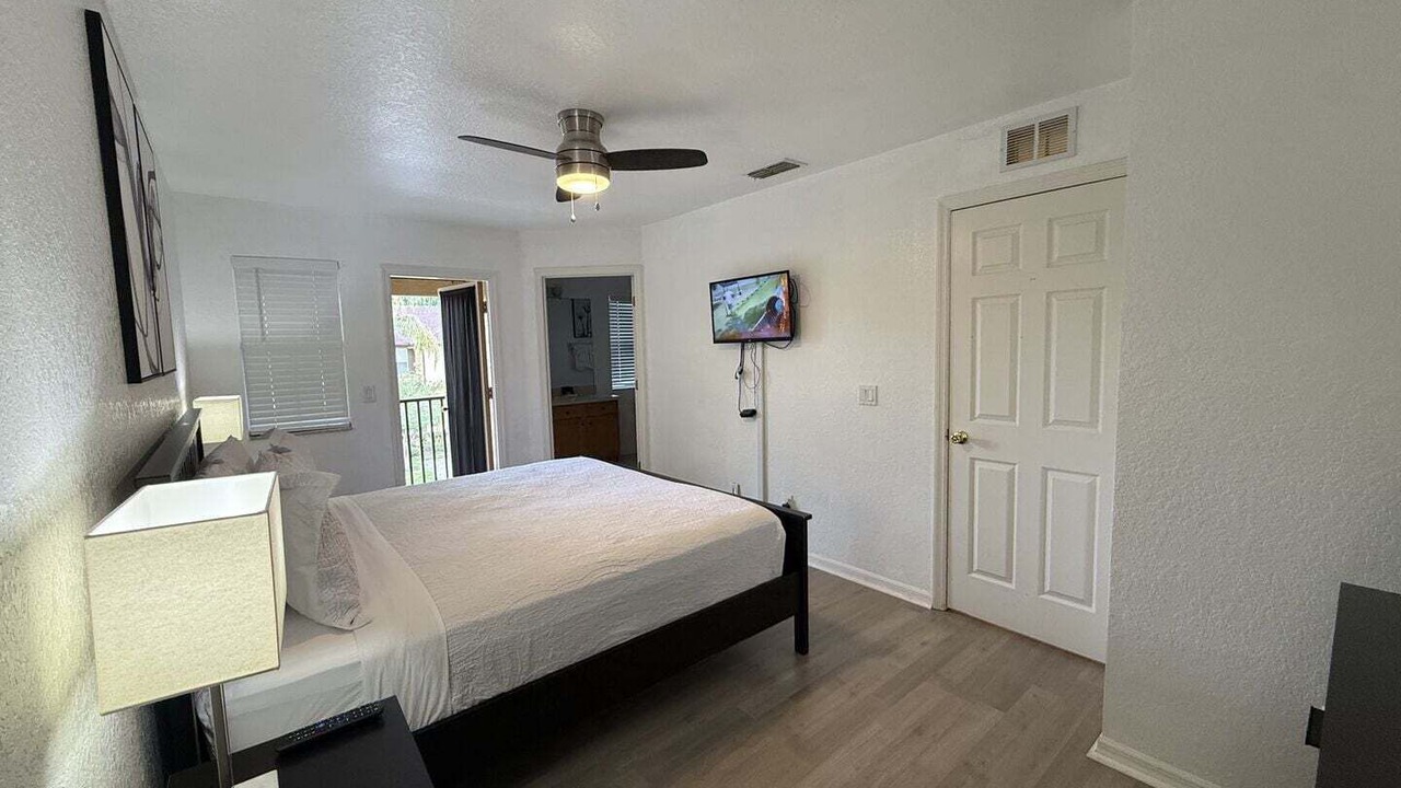 Photo of Bedroom in Regal Palms