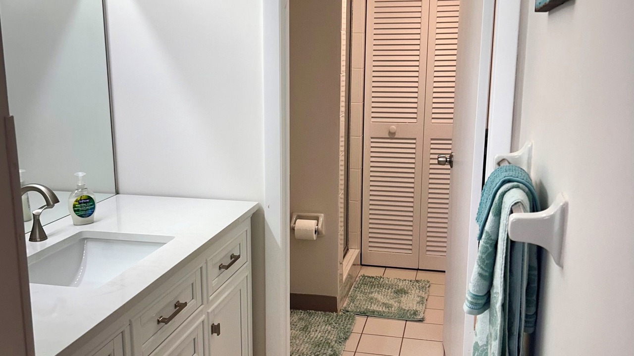 Photo of Bathroom in Hutchinson Island South