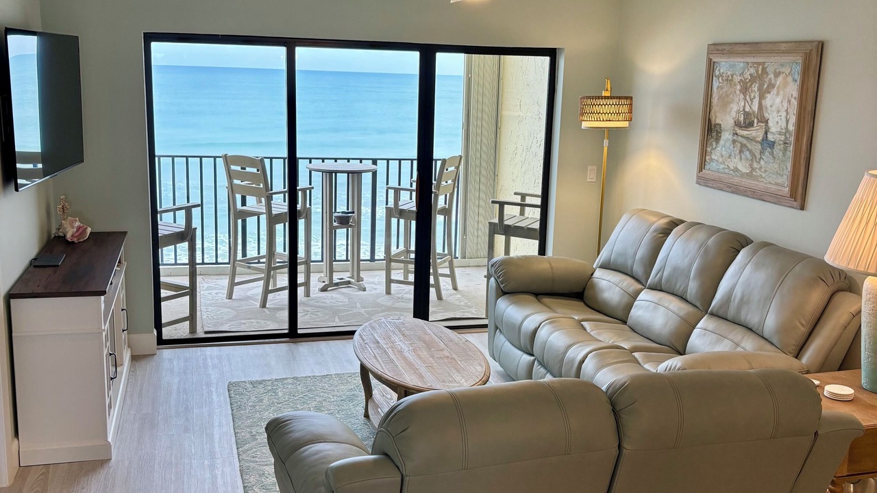 Photo of Livingroom in Hutchinson Island South