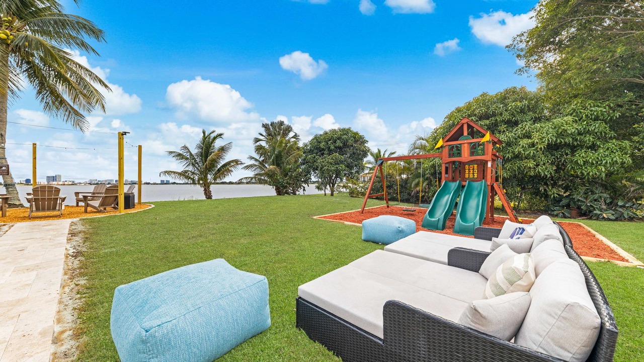 Photo of Outdoor in Palm Beach - West Palm Beach