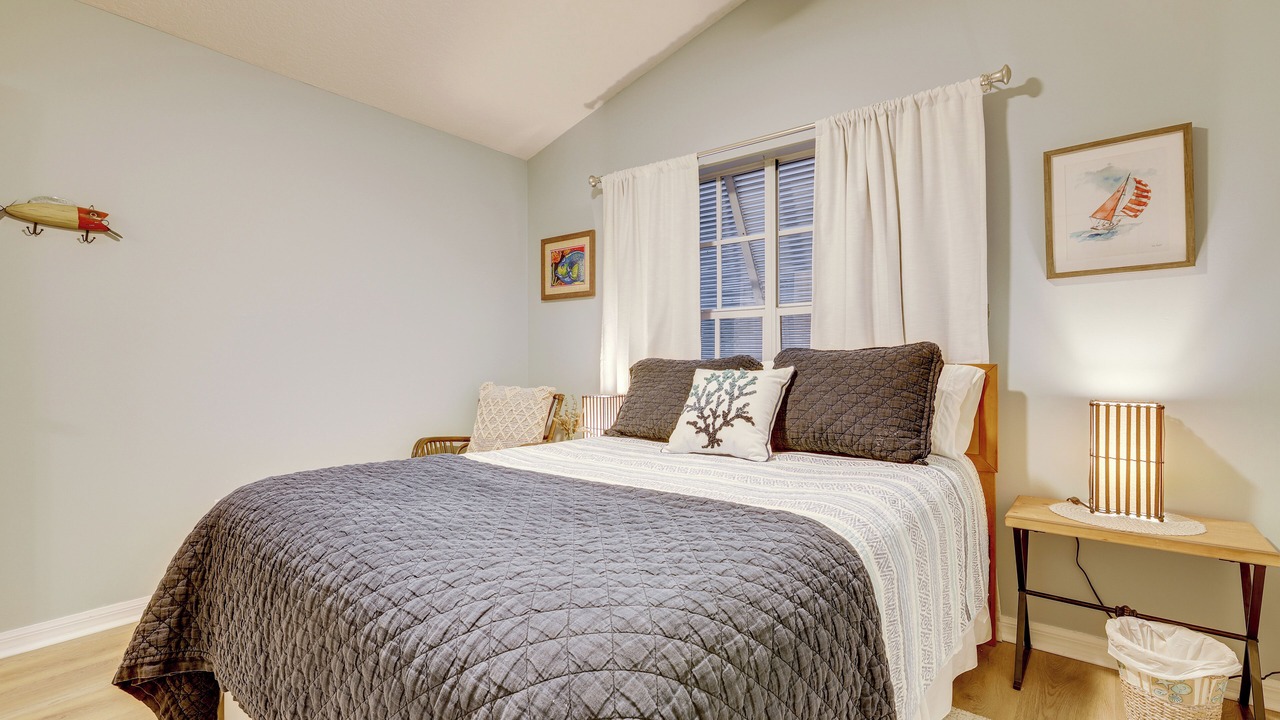 Photo of Bedroom in Stuart