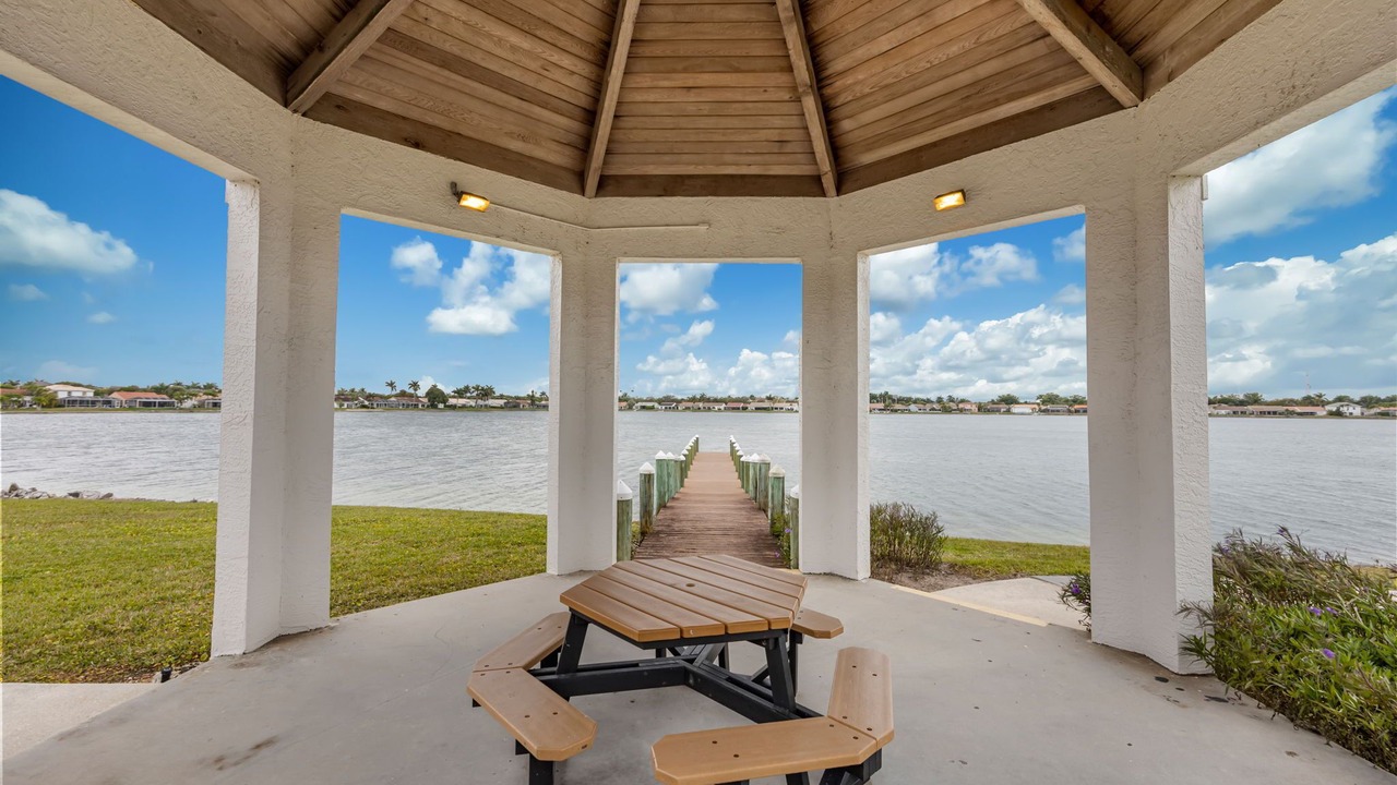 Photo of Patio Balcony in North Naples
