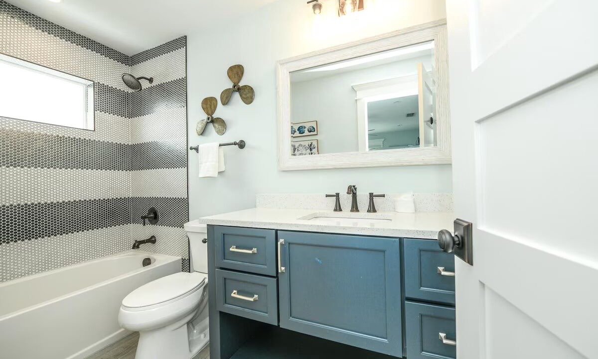 Photo of Bathroom in Holmes Beach