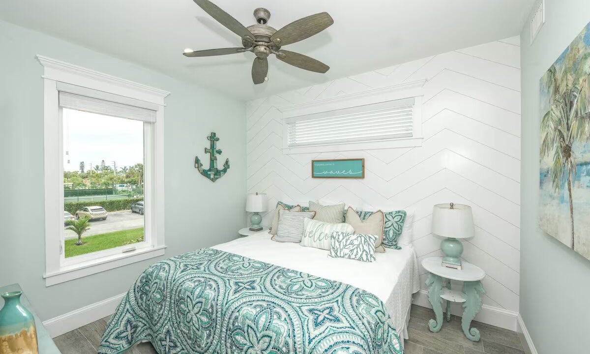 Photo of Bedroom in Holmes Beach