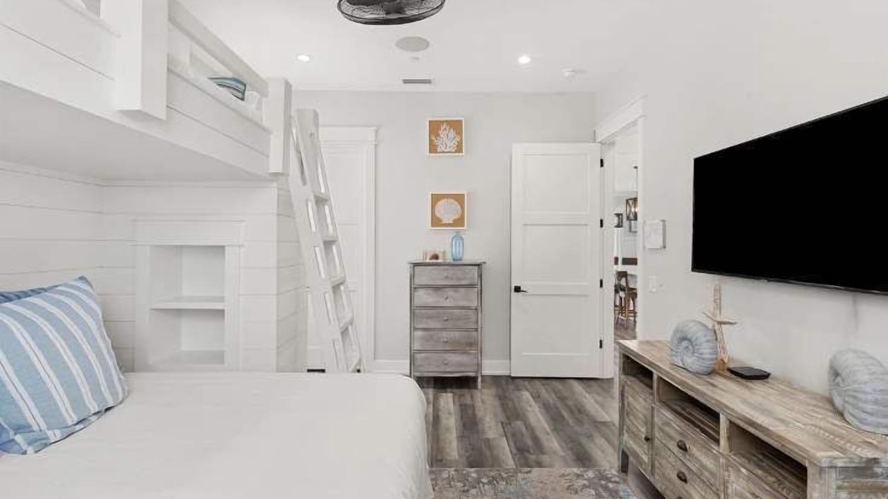 Photo of Bedroom in El Centro Beach
