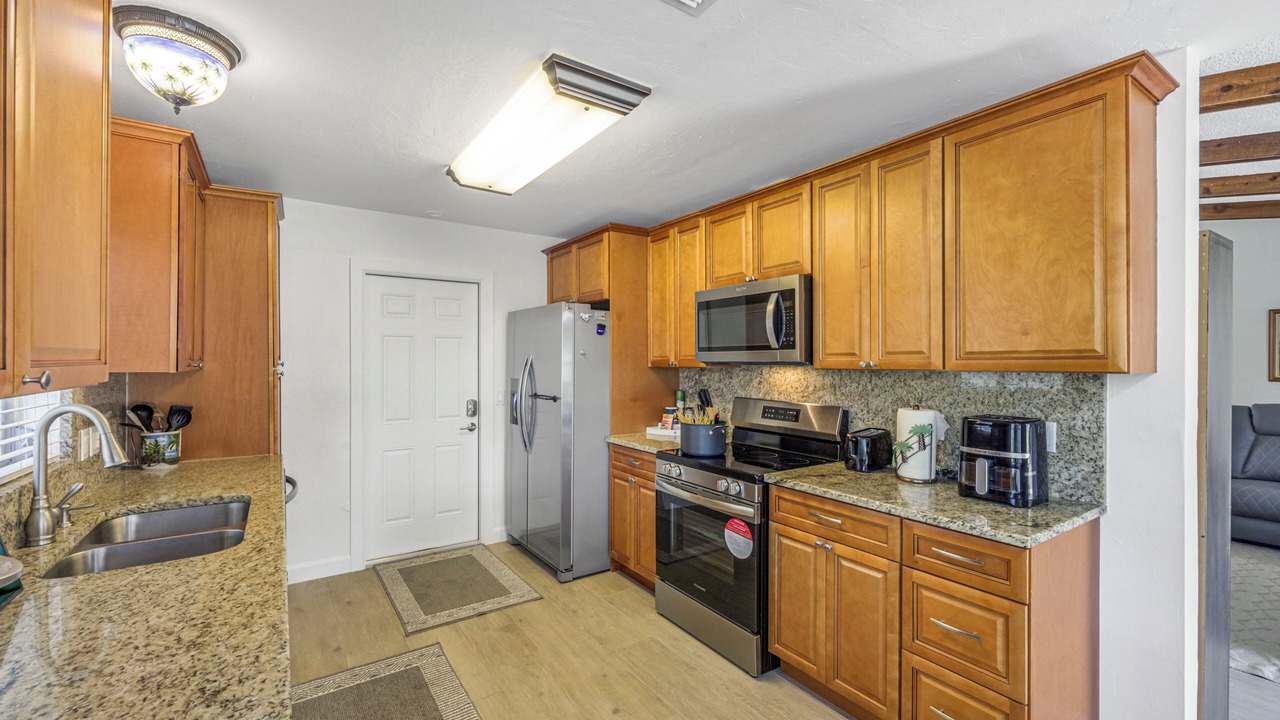 Photo of Kitchen in Isles of Capri
