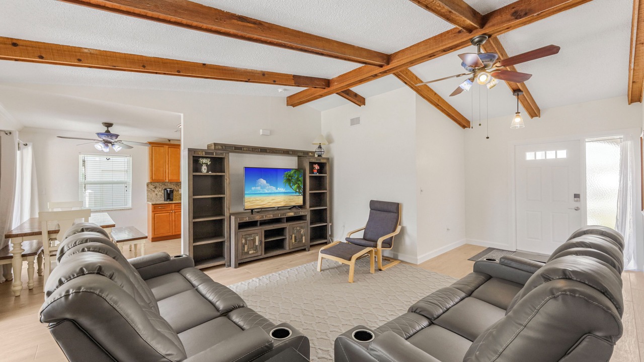 Photo of Livingroom in Isles of Capri