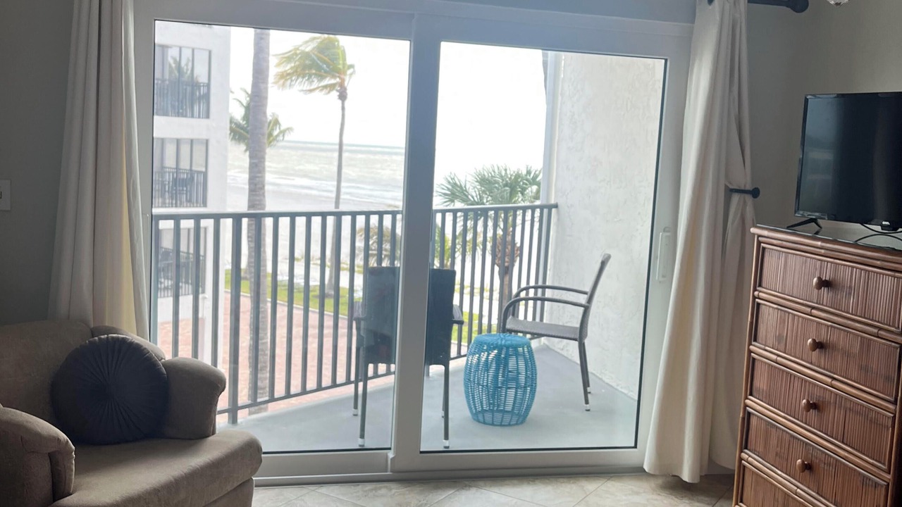 Photo of Bedroom in Mid Island