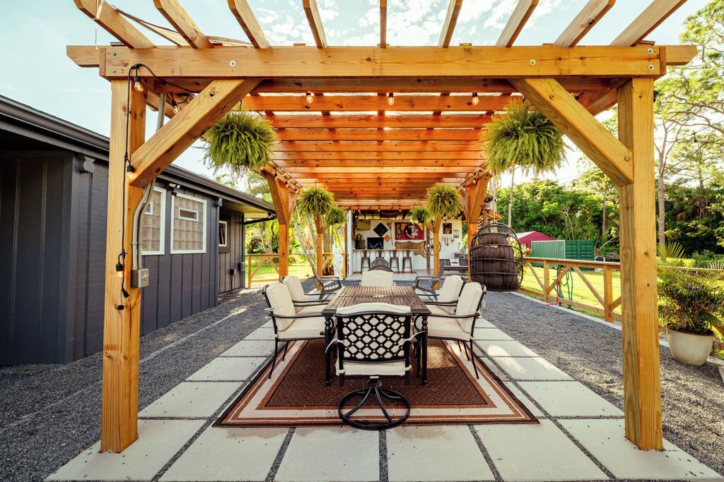 Photo of Outdoor in Jupiter Farms