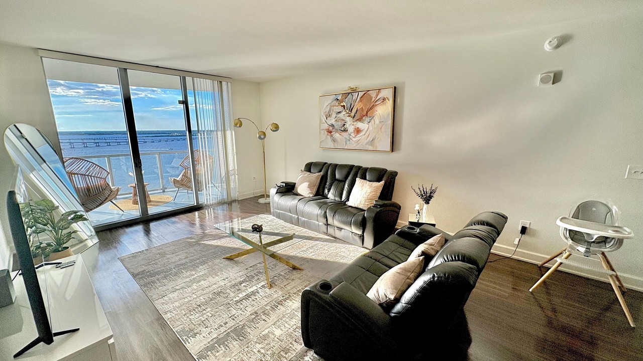 Photo of Livingroom in Fort Myers