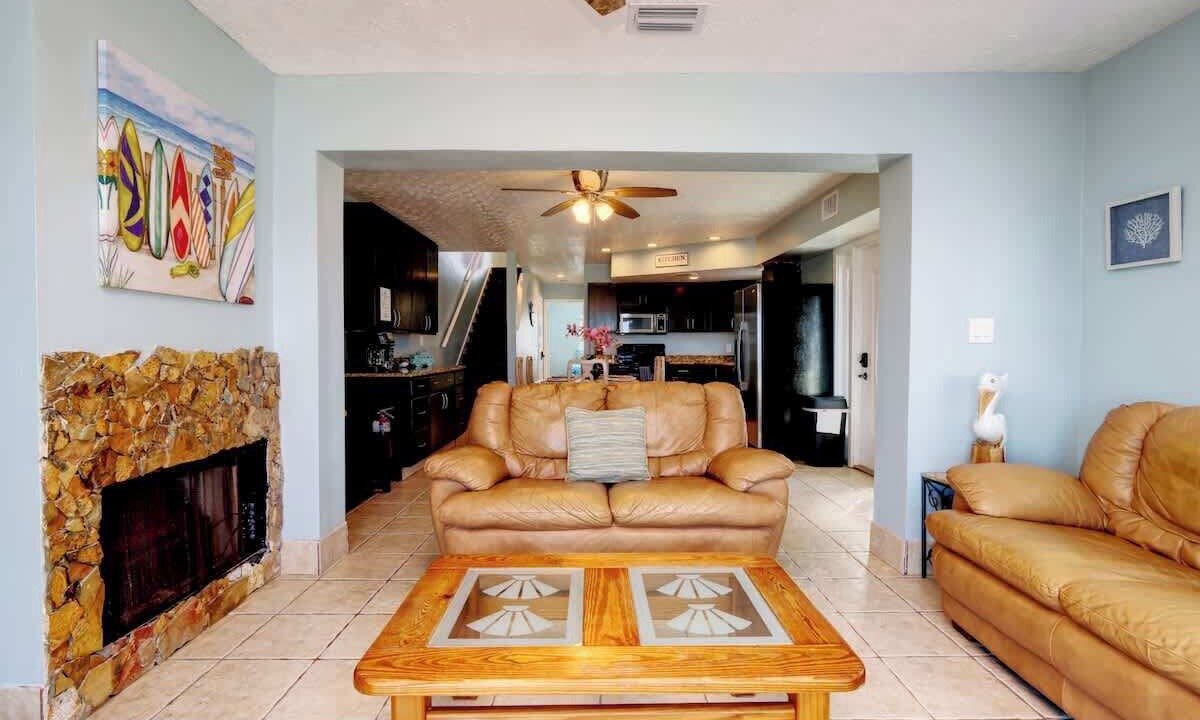 Photo of Livingroom in Floridana Beach