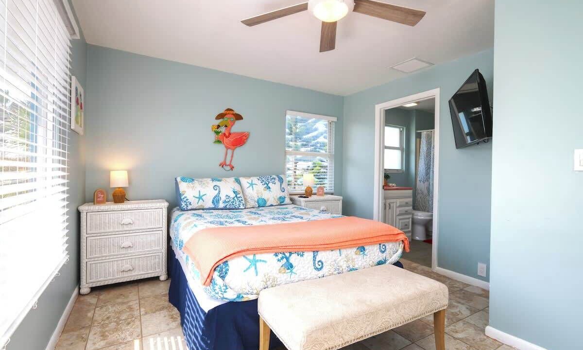 Photo of Bathroom in Floridana Beach