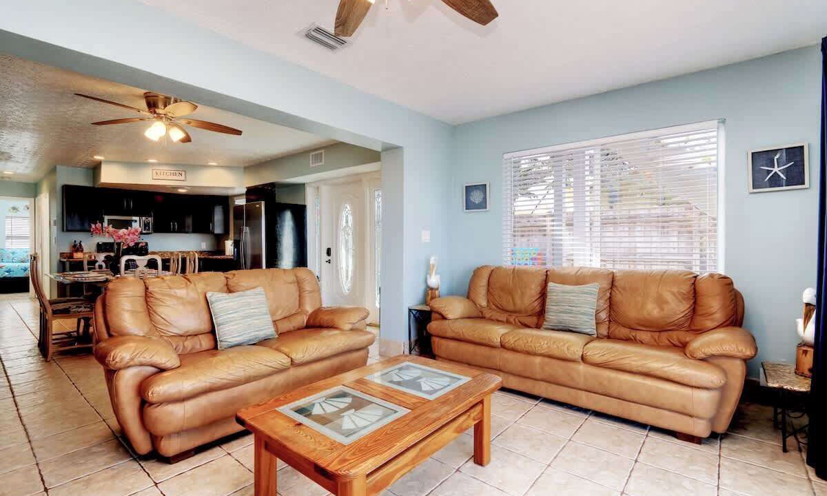 Photo of Bedroom in Floridana Beach
