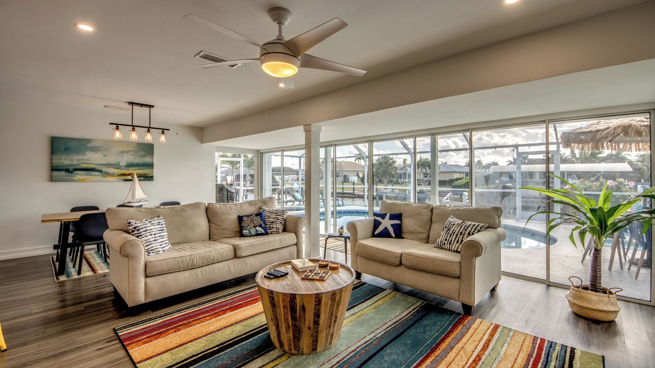Photo of Livingroom in Caloosahatchee
