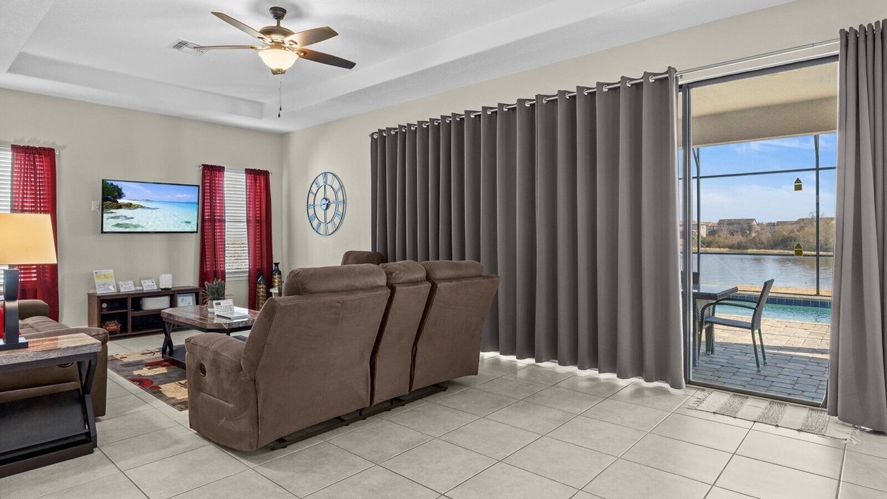 Photo of Livingroom in Haines City