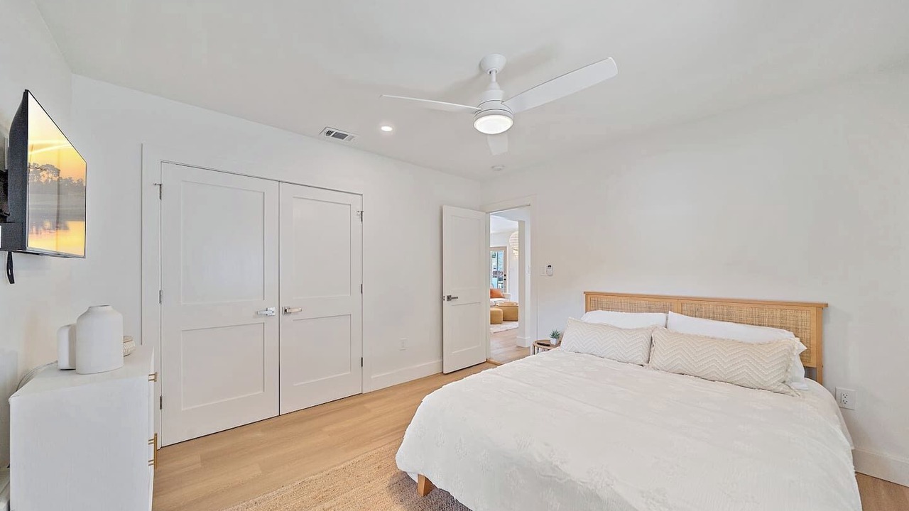 Photo of Bedroom in Arlington Park