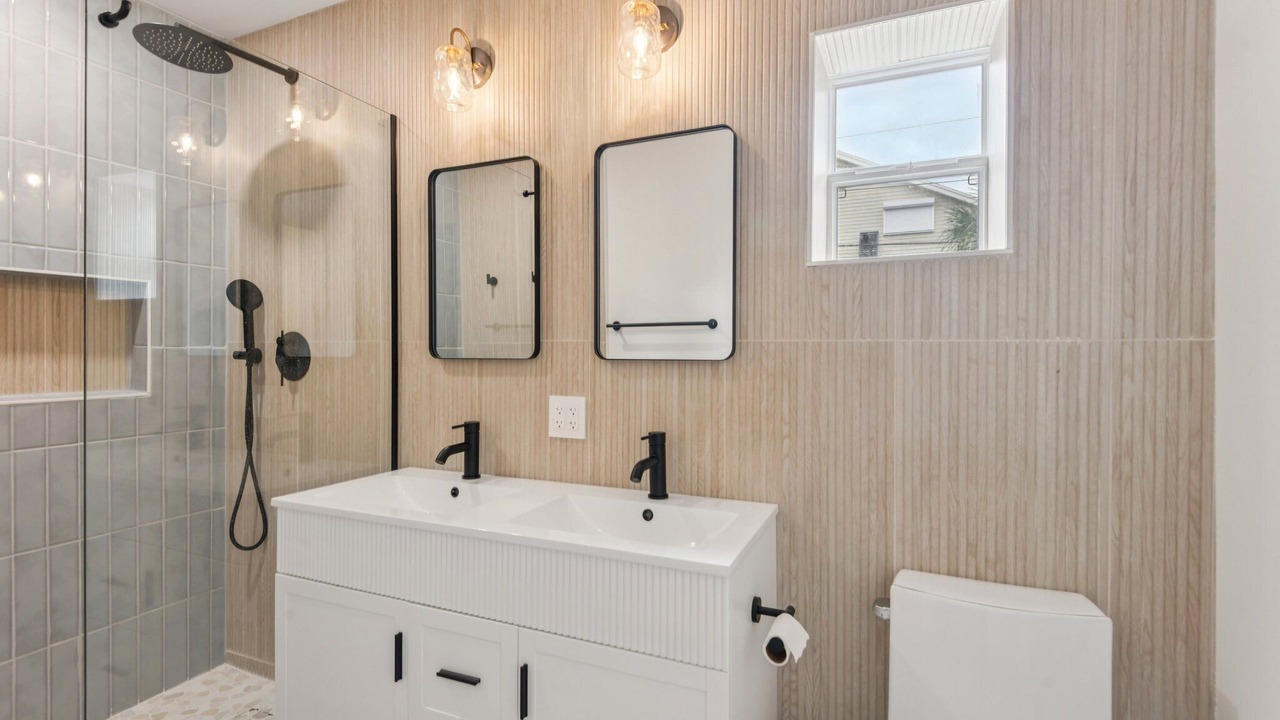 Photo of Bathroom in Redington Beach