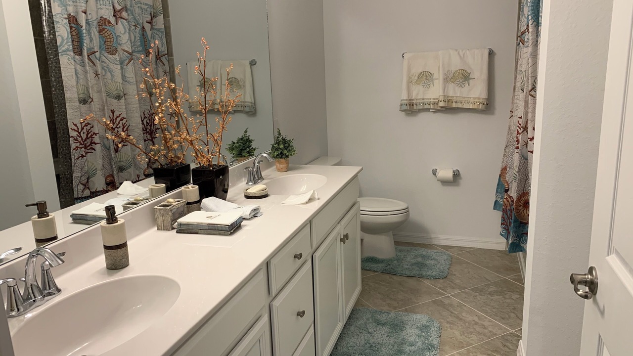 Photo of Bathroom in Naples